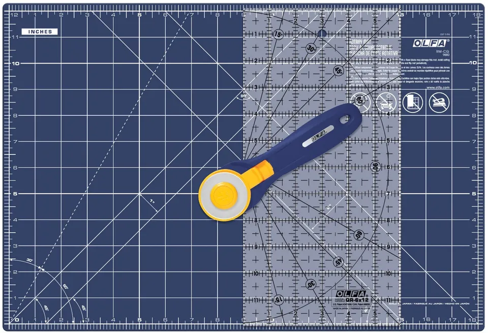 olfa-rty-2c-stqr-nbl-quilting-and-sewing-kit-with-45mm-quick-change-rotary-cutte image 1