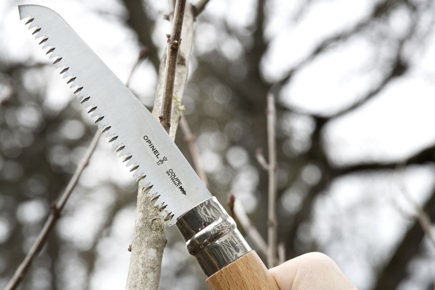 Cuts green wood like butter