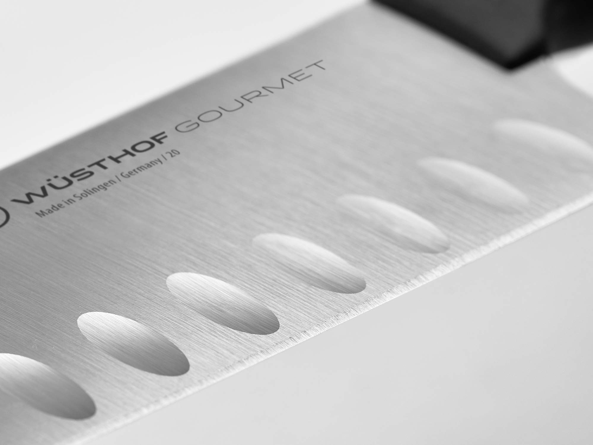 w-sthof-gourmet-7-hollow-edge-santoku-knife-high-carbon-stainless-steel-black image 2