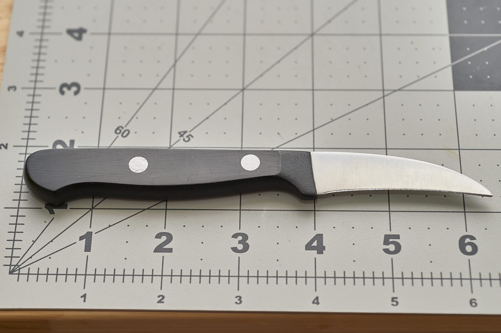 Great little knife, wish the handle were slightly longer