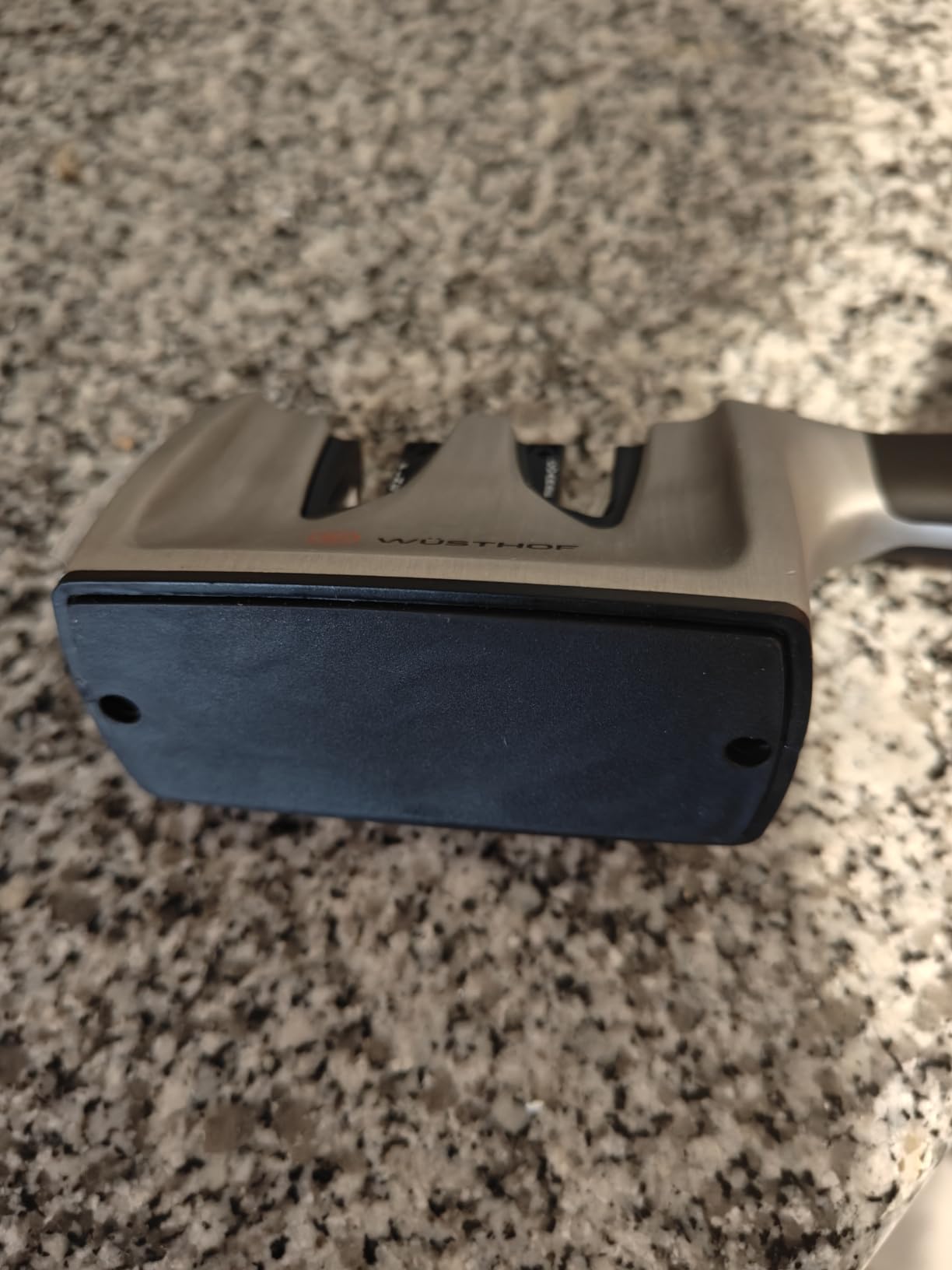 Razor edges in seconds