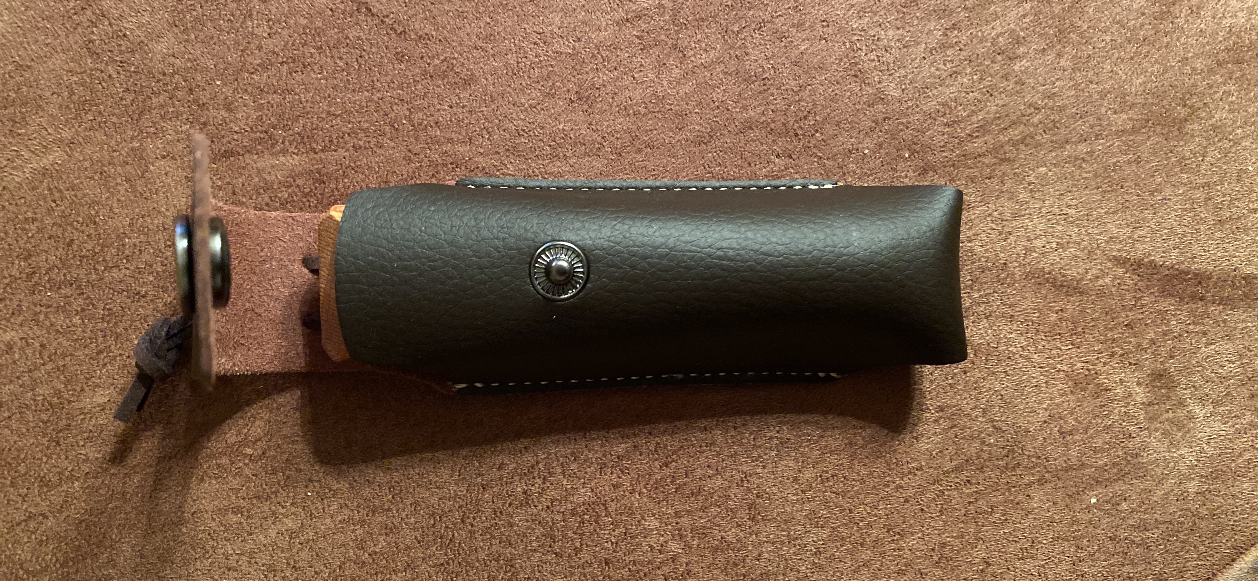 Good sheath, minor break-in