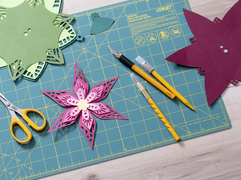 olfa-ak-5-designer-graphic-art-knife-with-30-kb-5-replacement-blades-and-needle image 2