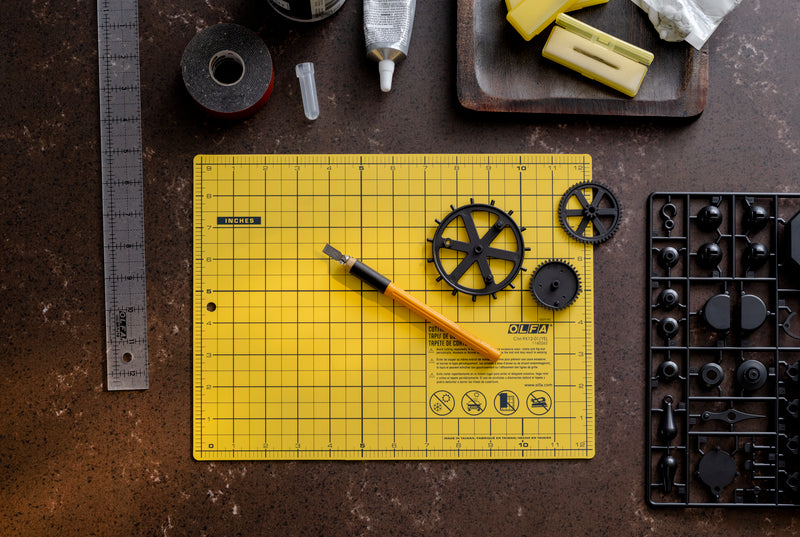 olfa-cm-9x12-01-yel-double-sided-self-healing-cutting-mat-9x12-inch-yellow image 4