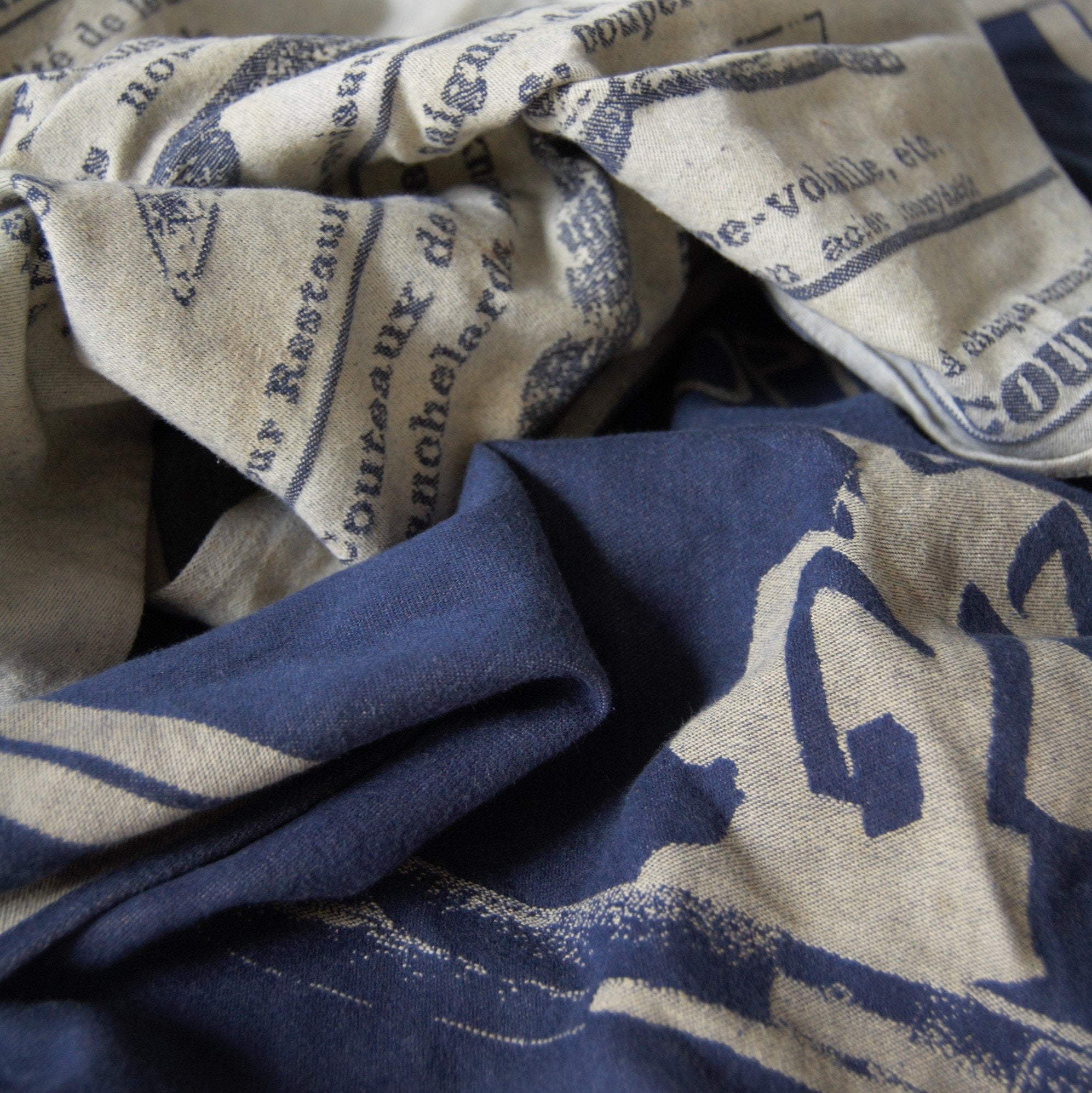 opinel-dish-towel-exigez-100-cotton-reversible-french-made-kitchen-towel image 5