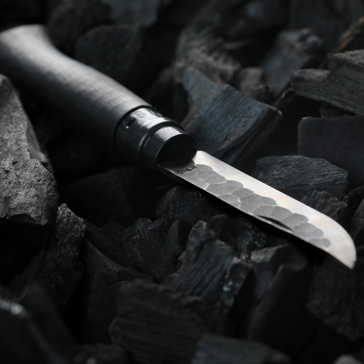 opinel-limited-edition-no-08-carbon-forged-folding-knife-brute-de-forge-carbon-s image 5