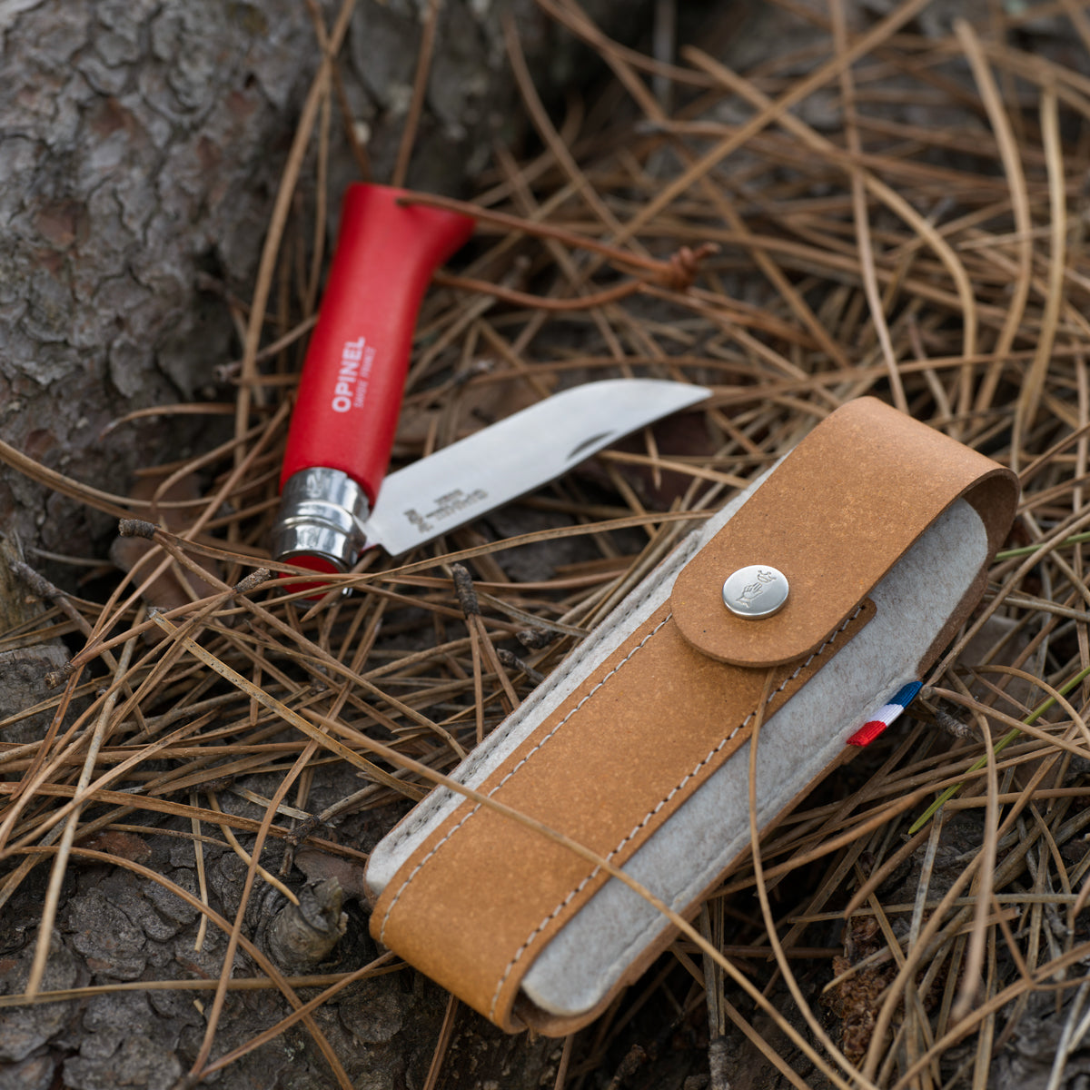 opinel-medium-outdoor-sheath-collection-france-regenerated-leather-knife-sheath image 8