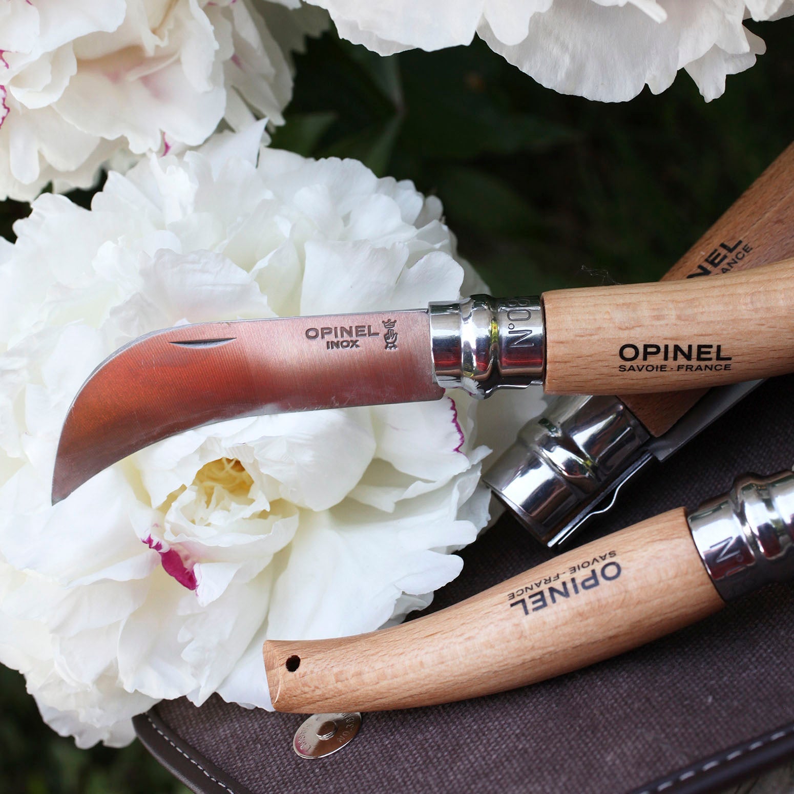 opinel-no-08-pruning-folding-knife-curved-stainless-blade-beechwood-handle-virob image 4