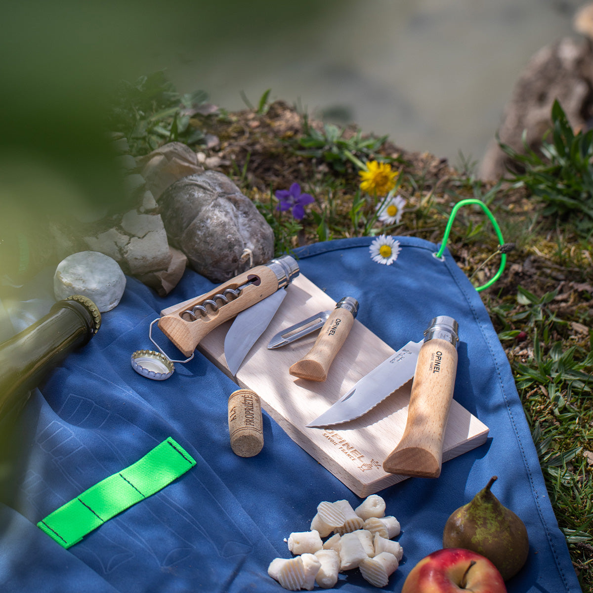 opinel-nomad-cooking-kit-5-piece-outdoor-kitchen-set-with-no-12-no-10-no-06 image 2