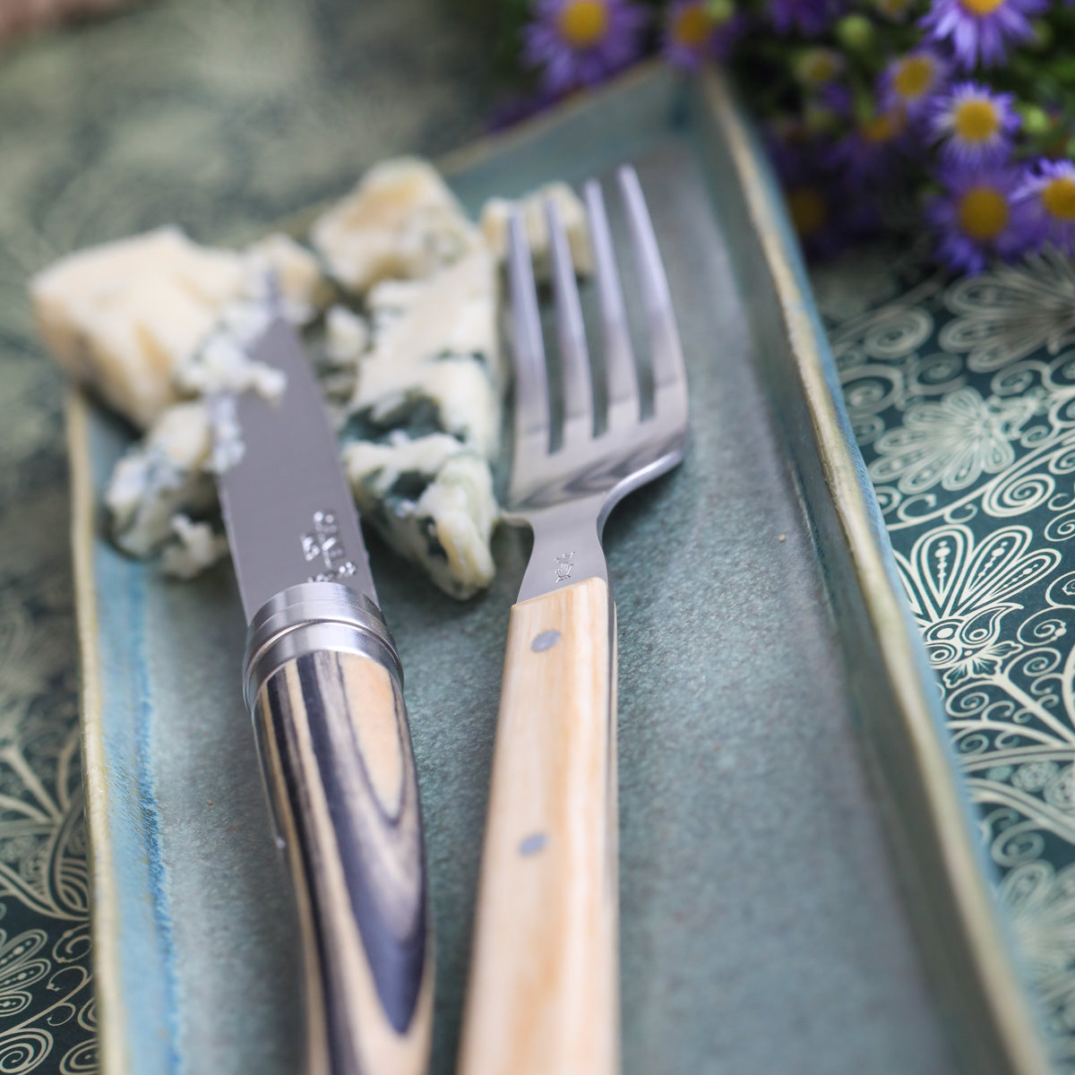 opinel-sylve-wooden-handle-table-forks-brushed-stainless-steel-with-riveted-wood image 4